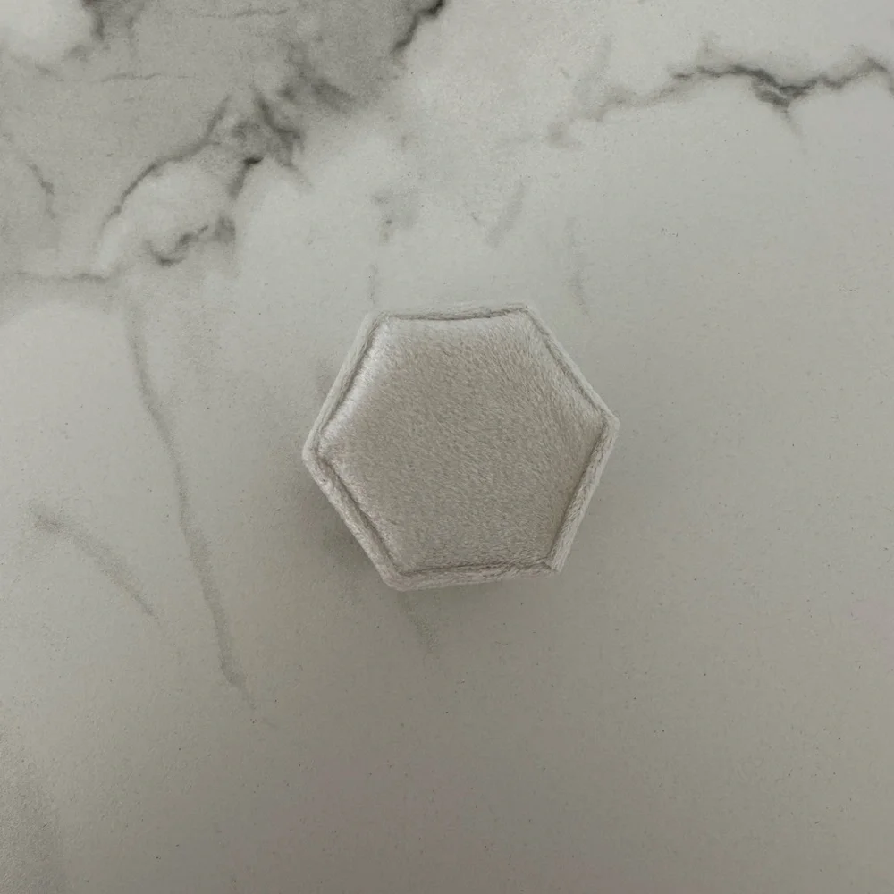 Velvet Ring Box - Picture 2 of 7